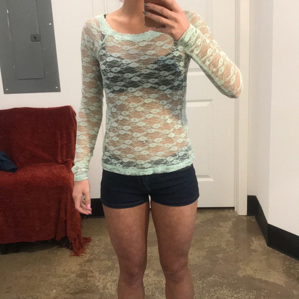 Lace long sleeve shirt size medium